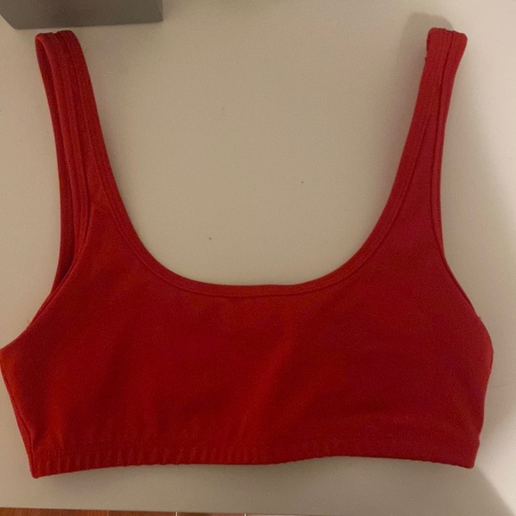 ARITZIA red set! Sweatshort and bra top, only worn once, impeccable condition! - Picture 2 of 5